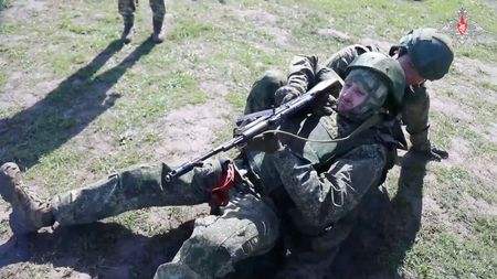 tagreuters.com2025binary_LYNXMPELAD0LZ-VIEWIMAGE