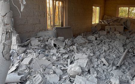 tagreuters.com2025binary_LYNXMPELAI0UH-VIEWIMAGE