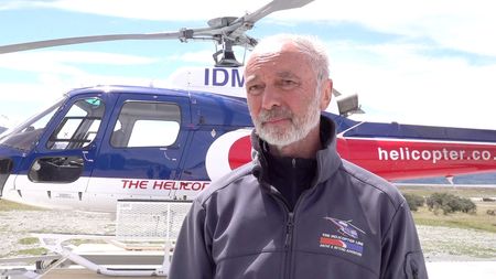 tagreuters.com2025binary_LYNXMPELAP021-VIEWIMAGE