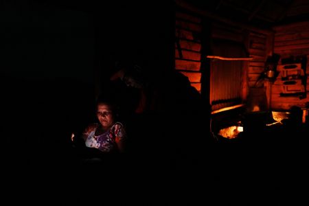 tagreuters.com2025binary_LYNXMPELAR0HW-VIEWIMAGE