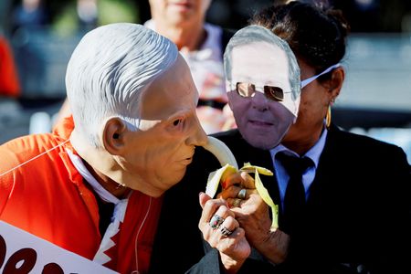 tagreuters.com2025binary_LYNXMPELB016X-VIEWIMAGE