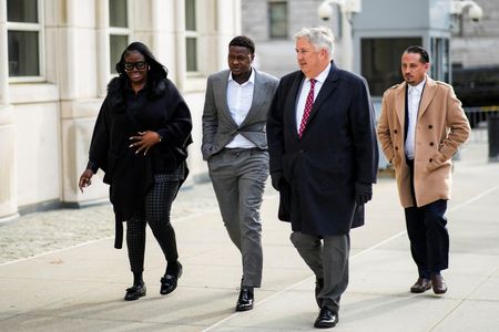 tagreuters.com2025binary_LYNXMPELB714P-VIEWIMAGE