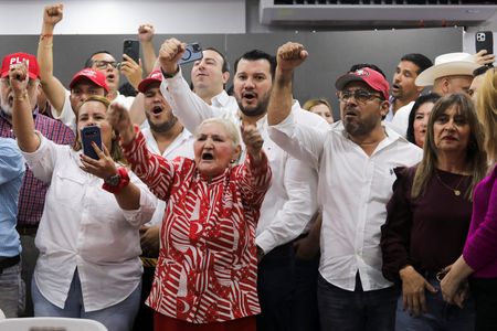 tagreuters.com2025binary_LYNXMPELB913V-VIEWIMAGE