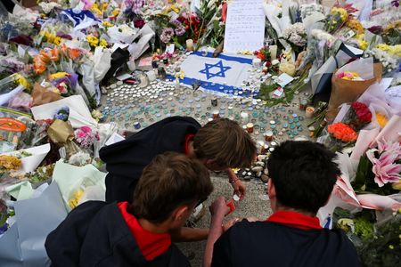 tagreuters.com2025binary_LYNXMPELBF06C-VIEWIMAGE