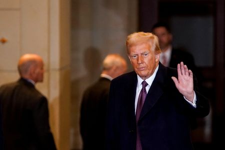 tagreuters.com2025binary_LYNXNPEL0J0X6-VIEWIMAGE