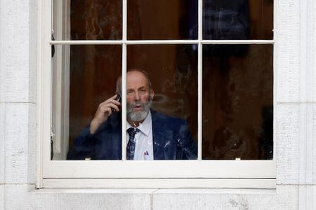 tagreuters.com2025binary_LYNXNPEL0M07R-VIEWIMAGE