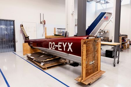 tagreuters.com2025binary_LYNXNPEL0N0G6-VIEWIMAGE