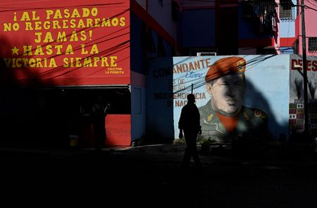 tagreuters.com2025binary_LYNXNPEL0Q0CM-VIEWIMAGE