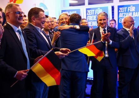 tagreuters.com2025binary_LYNXNPEL1M07O-VIEWIMAGE