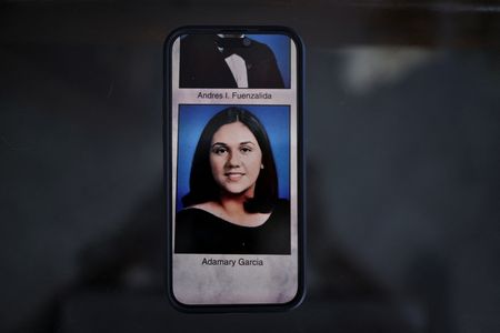 tagreuters.com2025binary_LYNXNPEL1O0KK-VIEWIMAGE