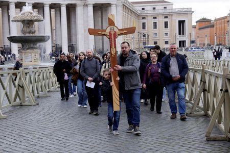 tagreuters.com2025binary_LYNXNPEL1R0AR-VIEWIMAGE