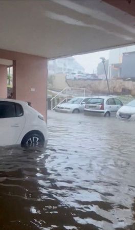 tagreuters.com2025binary_LYNXNPEL1R0KR-VIEWIMAGE