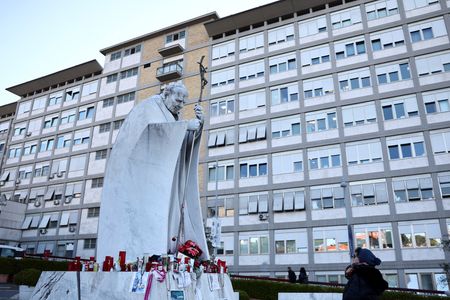 tagreuters.com2025binary_LYNXNPEL230AE-VIEWIMAGE