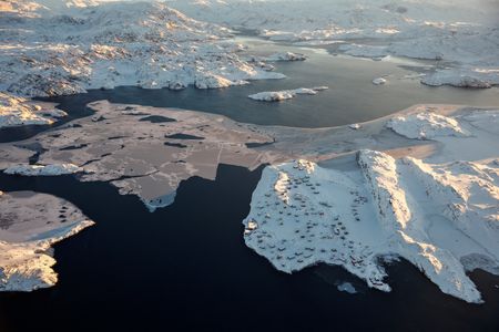 tagreuters.com2025binary_LYNXNPEL260EL-VIEWIMAGE