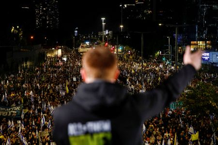 tagreuters.com2025binary_LYNXNPEL2L09M-VIEWIMAGE