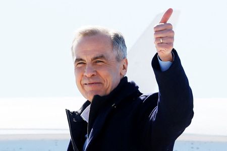 tagreuters.com2025binary_LYNXNPEL2N04X-VIEWIMAGE