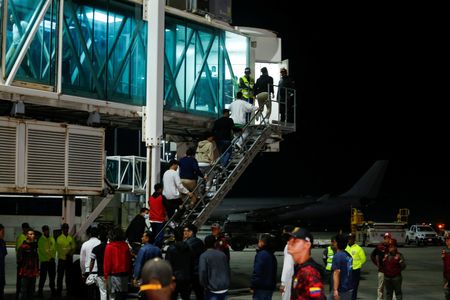 tagreuters.com2025binary_LYNXNPEL2N0NM-VIEWIMAGE