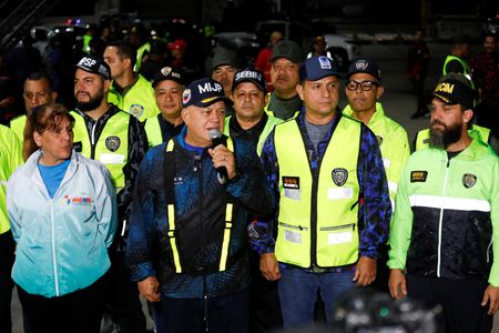 tagreuters.com2025binary_LYNXNPEL2N0NV-VIEWIMAGE