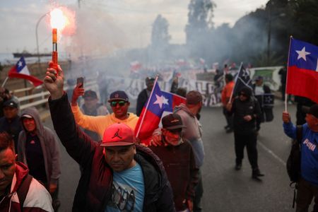 tagreuters.com2025binary_LYNXNPEL2O11B-VIEWIMAGE