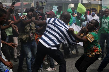 tagreuters.com2025binary_LYNXNPEL2P169-VIEWIMAGE