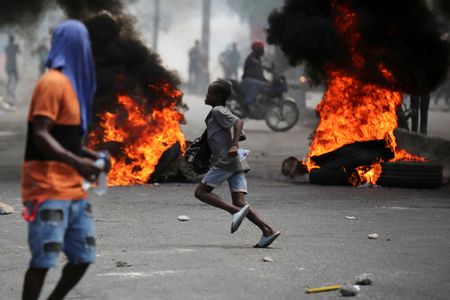 tagreuters.com2025binary_LYNXNPEL2P16D-VIEWIMAGE