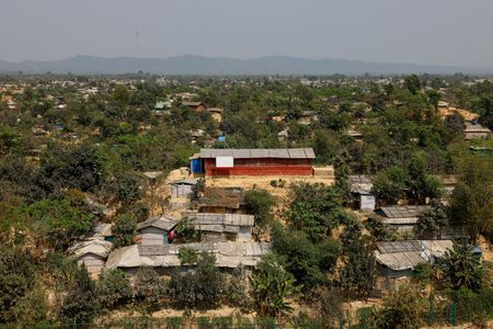 tagreuters.com2025binary_LYNXNPEL2Q0HW-VIEWIMAGE