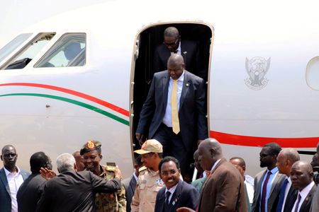 tagreuters.com2025binary_LYNXNPEL2Q0SF-VIEWIMAGE