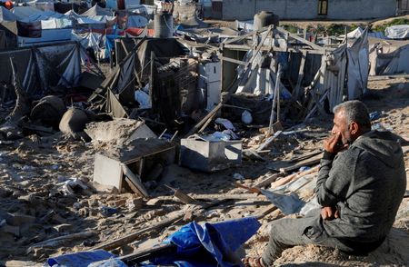 tagreuters.com2025binary_LYNXNPEL2R0ED-VIEWIMAGE