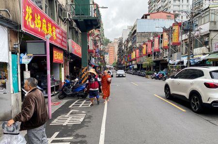 tagreuters.com2025binary_LYNXNPEL2S01J-VIEWIMAGE