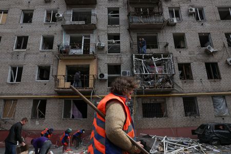 tagreuters.com2025binary_LYNXNPEL2S078-VIEWIMAGE