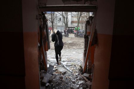 tagreuters.com2025binary_LYNXNPEL2S079-VIEWIMAGE