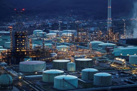 tagreuters.com2025binary_LYNXNPEL2U0BY-VIEWIMAGE