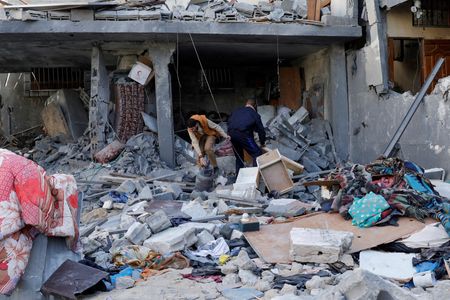 tagreuters.com2025binary_LYNXNPEL2U0GQ-VIEWIMAGE