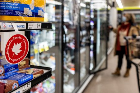 tagreuters.com2025binary_LYNXNPEL2U0UM-VIEWIMAGE