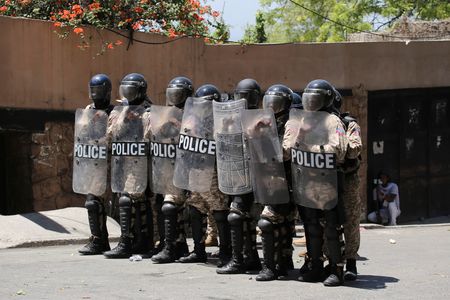 tagreuters.com2025binary_LYNXNPEL3202F-VIEWIMAGE