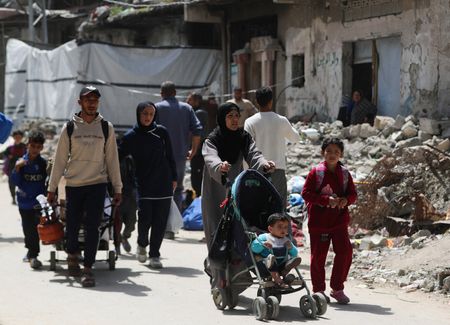 tagreuters.com2025binary_LYNXNPEL320OL-VIEWIMAGE