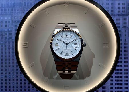 tagreuters.com2025binary_LYNXNPEL3210D-VIEWIMAGE