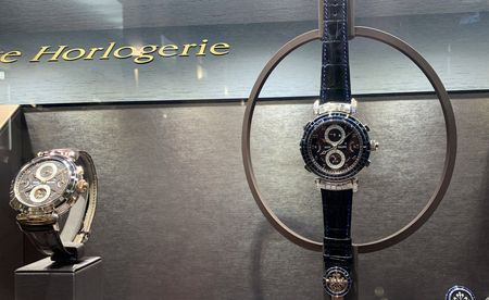 tagreuters.com2025binary_LYNXNPEL3210F-VIEWIMAGE