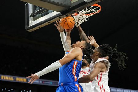 tagreuters.com2025binary_LYNXNPEL3703F-VIEWIMAGE