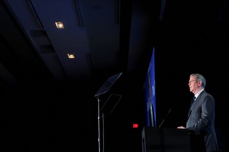 tagreuters.com2025binary_LYNXNPEL380QR-VIEWIMAGE