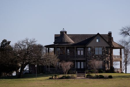 tagreuters.com2025binary_LYNXNPEL3905D-VIEWIMAGE