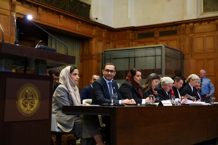 tagreuters.com2025binary_LYNXNPEL390FK-VIEWIMAGE