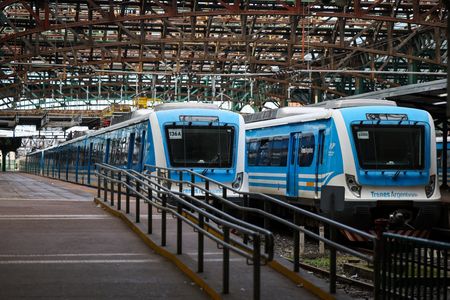 tagreuters.com2025binary_LYNXNPEL390TD-VIEWIMAGE