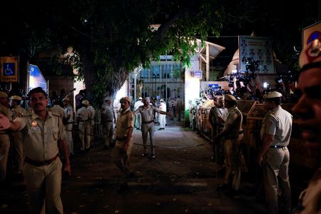 tagreuters.com2025binary_LYNXNPEL3910V-VIEWIMAGE