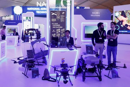 tagreuters.com2025binary_LYNXNPEL4Q022-VIEWIMAGE