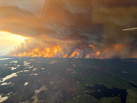 tagreuters.com2025binary_LYNXNPEL4S00L-VIEWIMAGE