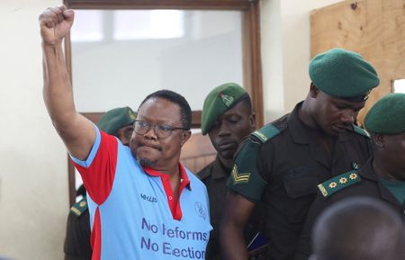 tagreuters.com2025binary_LYNXNPEL510V7-VIEWIMAGE