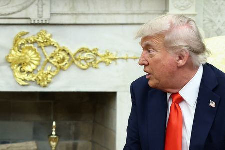 tagreuters.com2025binary_LYNXNPEL54115-VIEWIMAGE