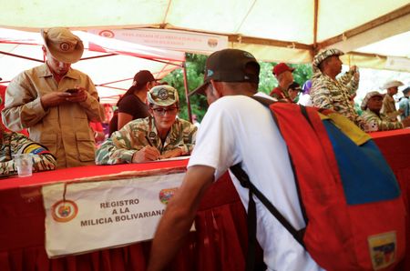 tagreuters.com2025binary_LYNXNPEL87054-VIEWIMAGE