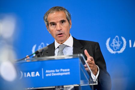 tagreuters.com2025binary_LYNXNPEL870JK-VIEWIMAGE